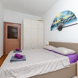 Apartment Stone Rose In Center, Split