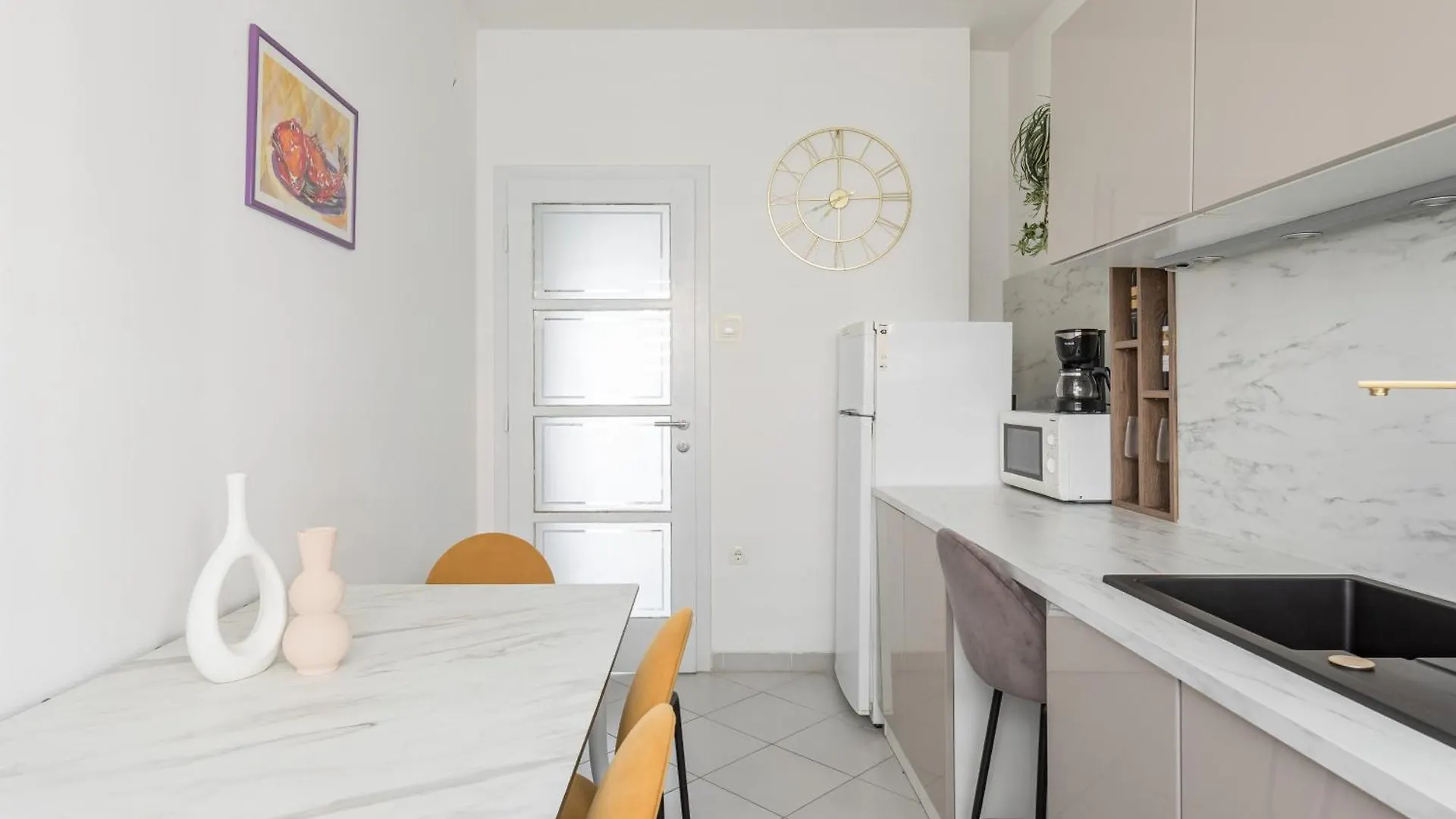 Apartment Resorts Place Split 0*,  Croatia